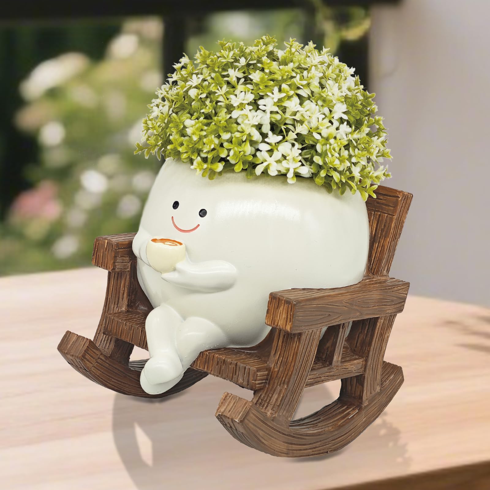 Yiilead smiley-face planter pot adds cheerful charm for succulents indoors