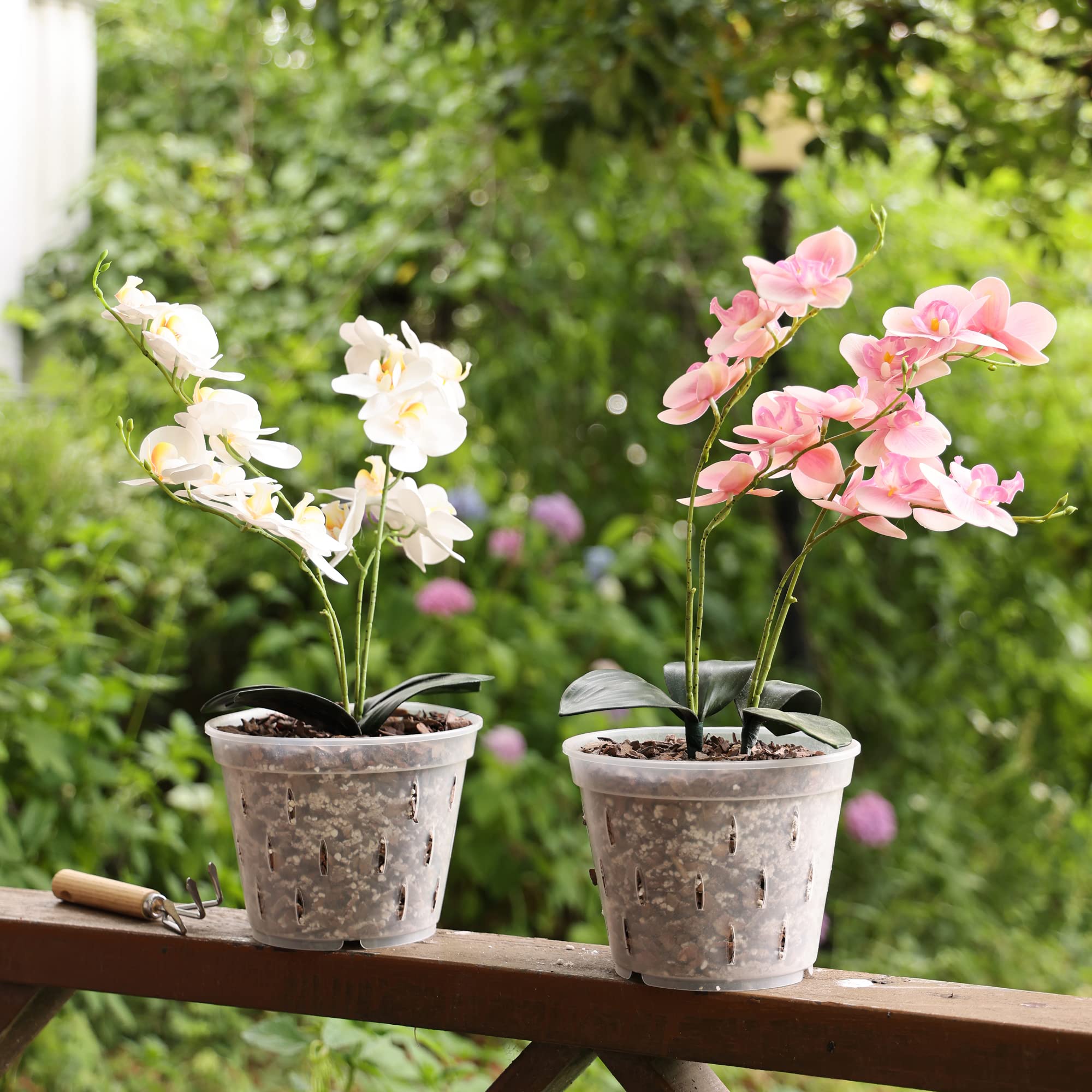 YIKUSH orchid pots come in a 10-pack for convenient repotting.