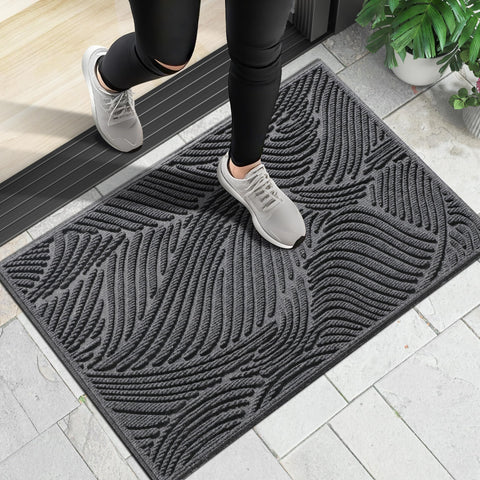 Yimobra Artistic Line front door mat adds modern style and durability to your entryway