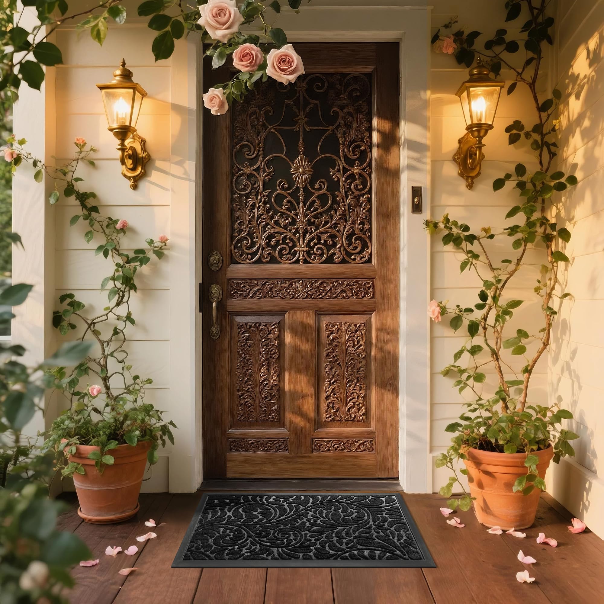 Yimobra outdoor door mat is easy to clean with vacuum, broom, or hose.