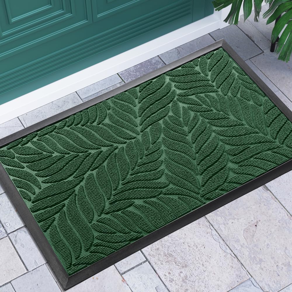Yimobra 36x24 door mat front view in green traps dirt