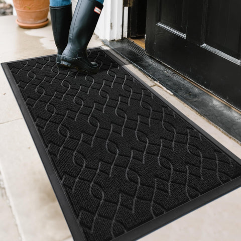 Yimobra large door mat captures dirt and moisture at entryways for a cleaner home.