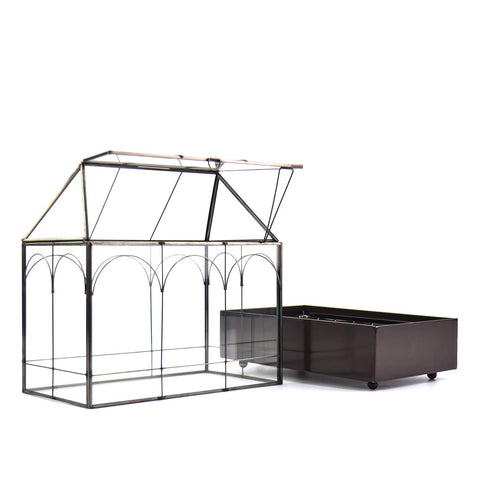 YIMORENCE V handmade brass frame terrarium showcases artisanal craftsmanship