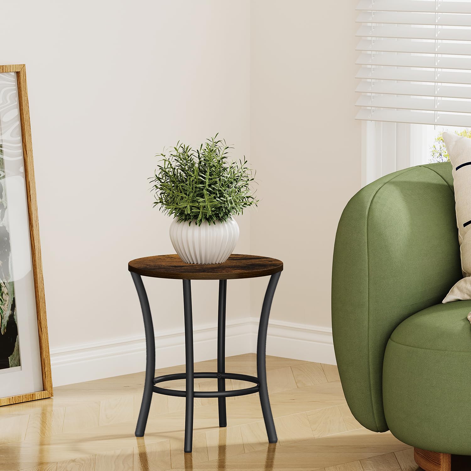 YINMIT adjustable-height shelf enabling customizable plant tiers for sun exposure