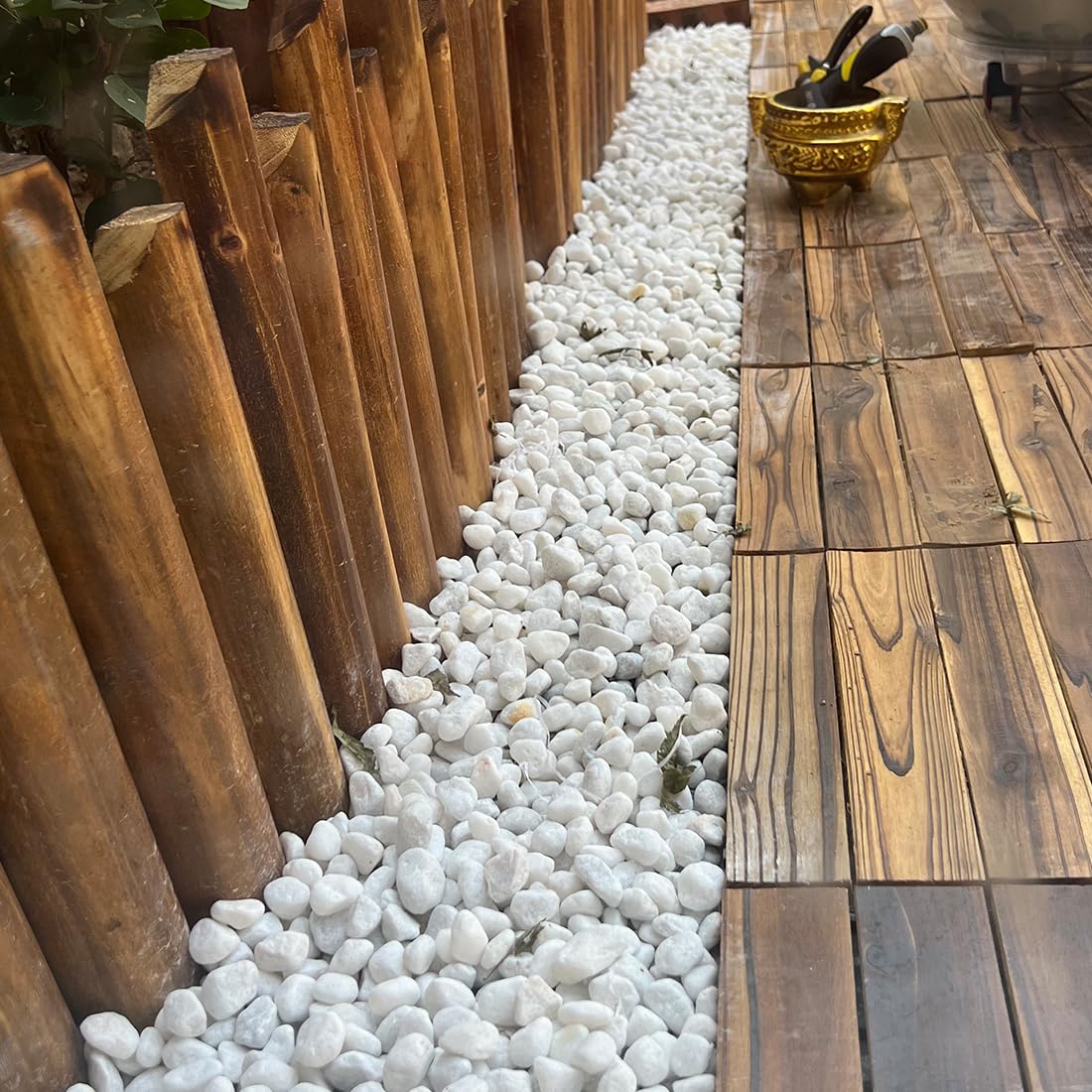 YISZM decorative pebbles for crafts and home accents.