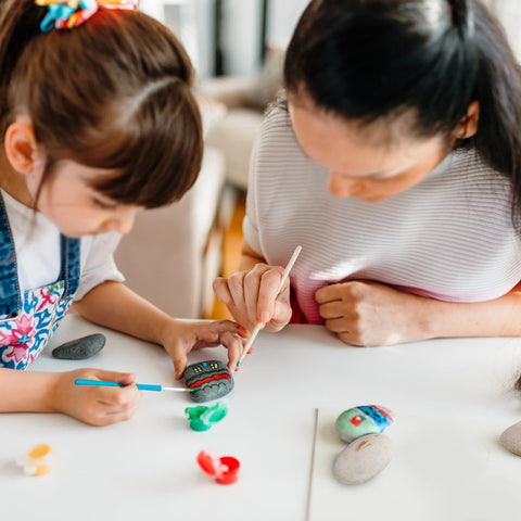 YISZM kid-friendly art stones spark creativity for all ages