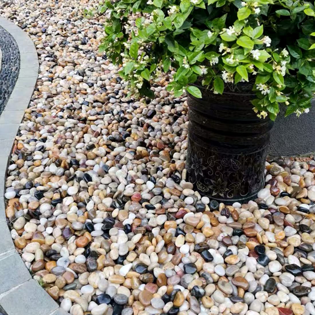 YISZM white pebbles are easy to clean and prep for aquarium use.