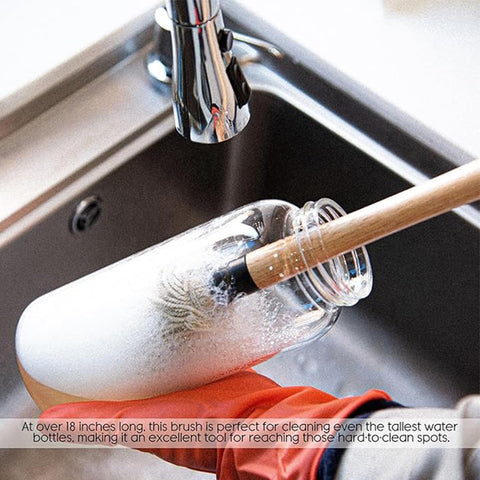 YJLMTCF mop head threads connecting securely to the wooden handle