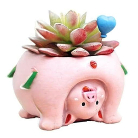 Youfui pig planter offers a compact space-saving design