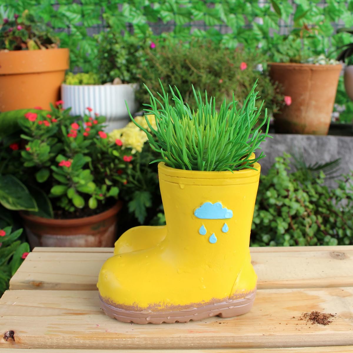YOYLMAL cute boots planter, top view, compact size fits desks and shelves