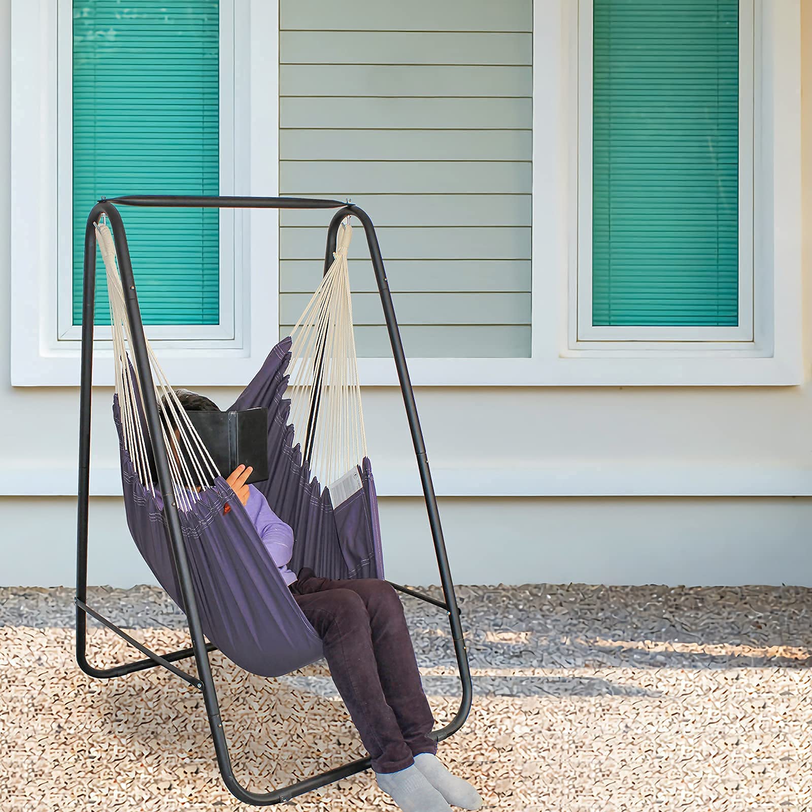 Space-saving footprint occupies nine square feet, freeing room for other furniture.