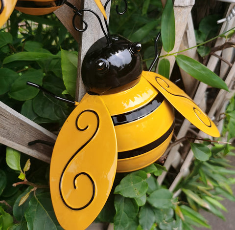 Yungeln Bumble Bee wall art outdoor decor withstands weather for year-round display.