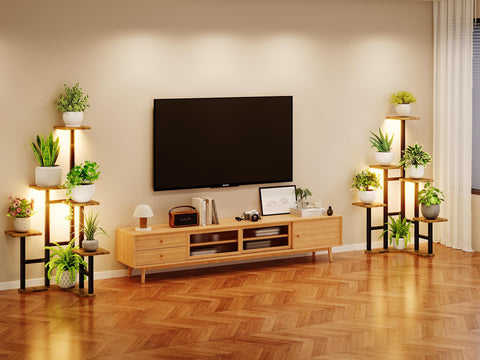 Yzosvki stand in a living room creates a green focal point.