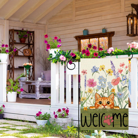 ZAEW Vibrant colors flag stands out in sunny outdoor spaces.