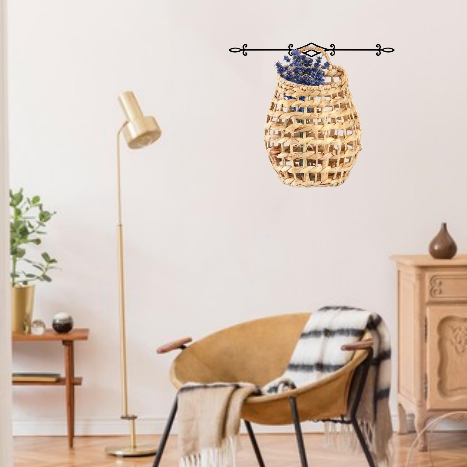 ZAVOOS wide-front storage basket ideal for dried flowers or plants.