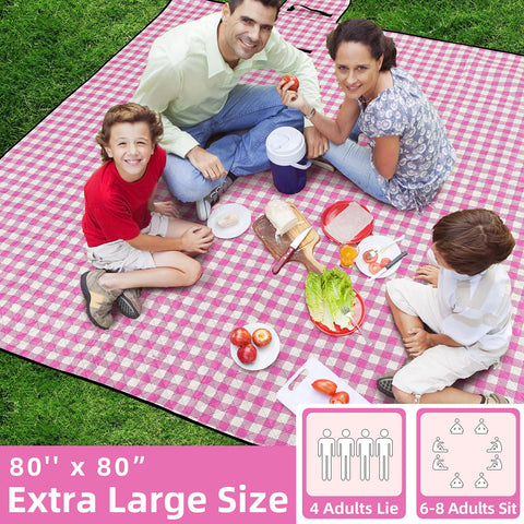 ZAZE blanket with a soft 5-layer top surface for comfort on grass or sand