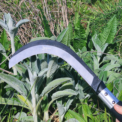 Zenport K310 in action for efficient garden work.