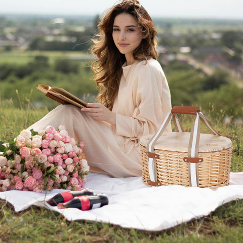 Zettfuly complete picnic set adds charm to outdoor dining
