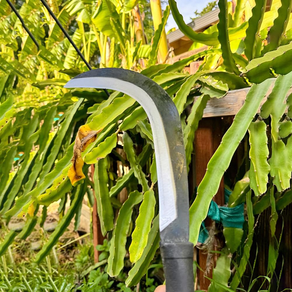 Z & G brush clearing sickle garden tool used on yard edges