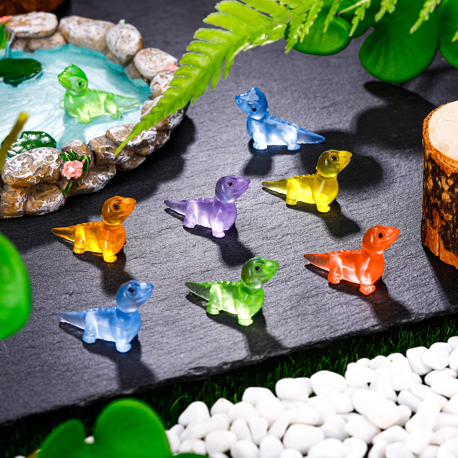 ZhouBoat DIY craft lizards add tiny detail to miniature scenes.