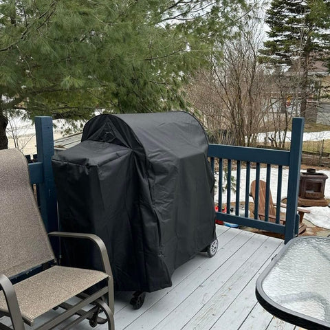 ZJYWSCH ready-for-bbq cover keeps the grill clean and dry