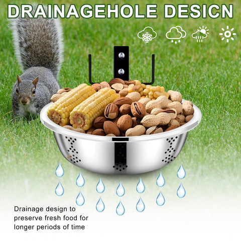Zliiesns weather-resistant metal construction for year-round outdoor use.