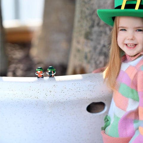 ZNTU micro-landscape friendly leprechaun figure adds whimsy to tiny scenes