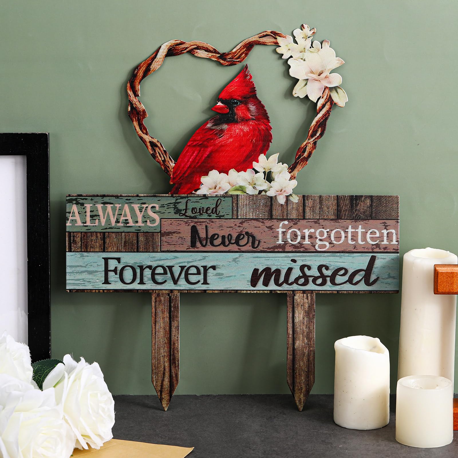 Zonon Cardinal Floral Detail green stake provides sturdy garden memorial with elegant design.