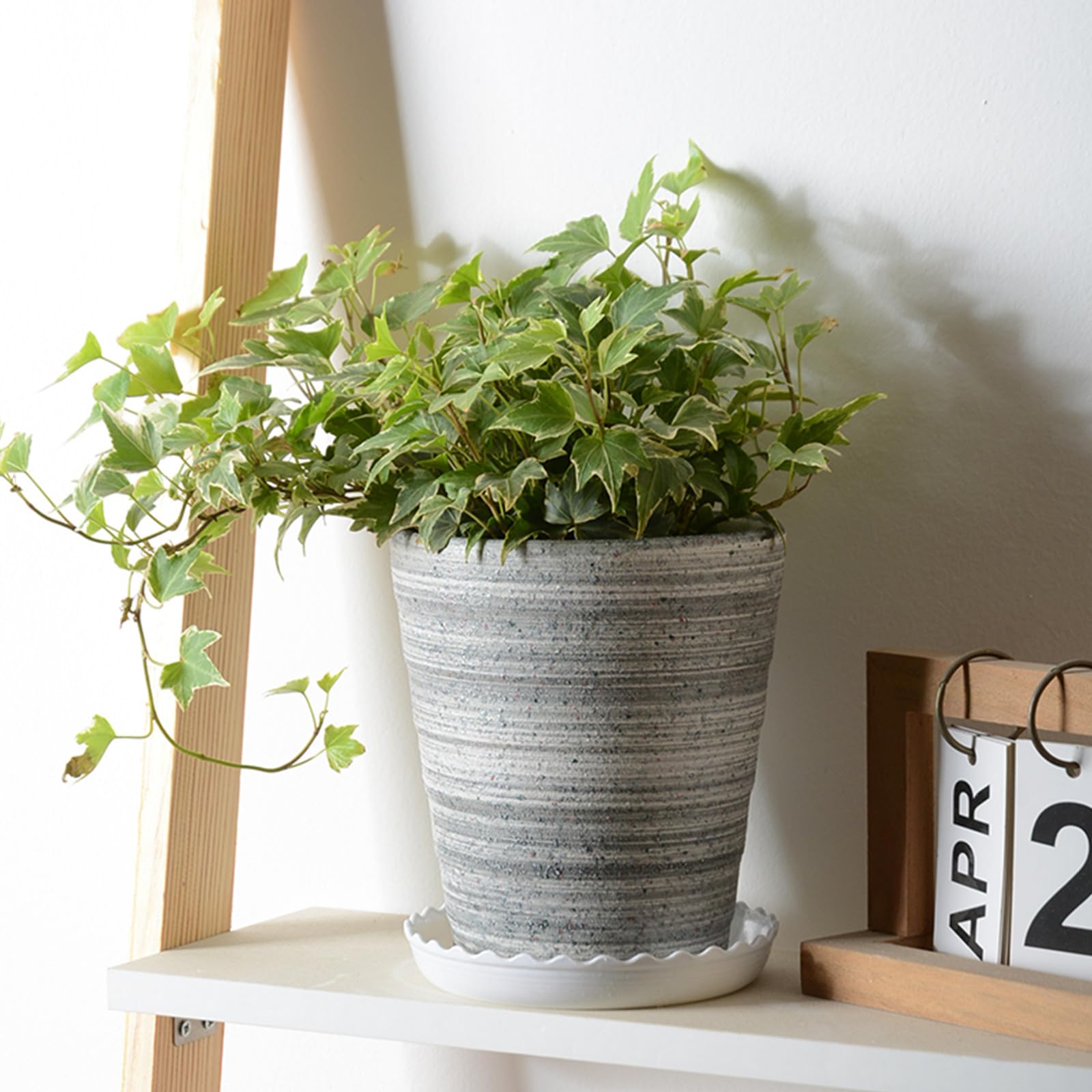 ZOOFOX wave-edge detail preserves hands while adjusting decor.