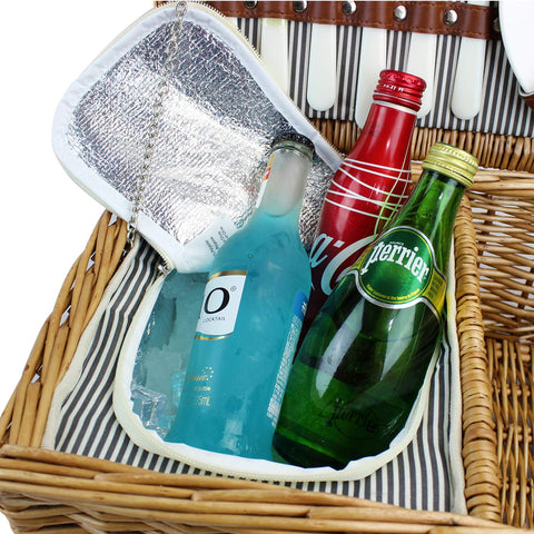 ZORMY wicker construction offers sturdy picnic storage