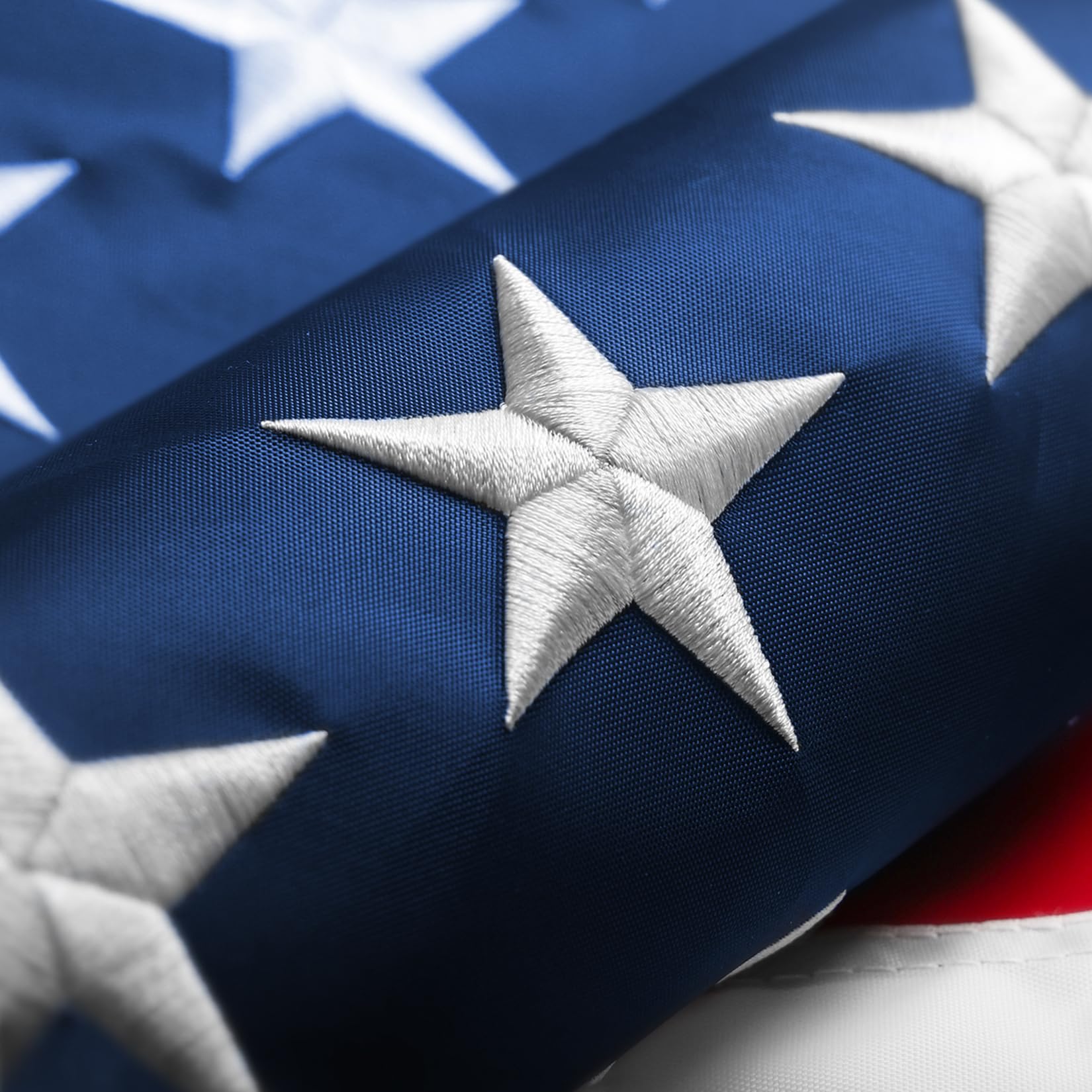 ZoYaone American flag 3x5 outdoor heavy on display, built to endure harsh weather.