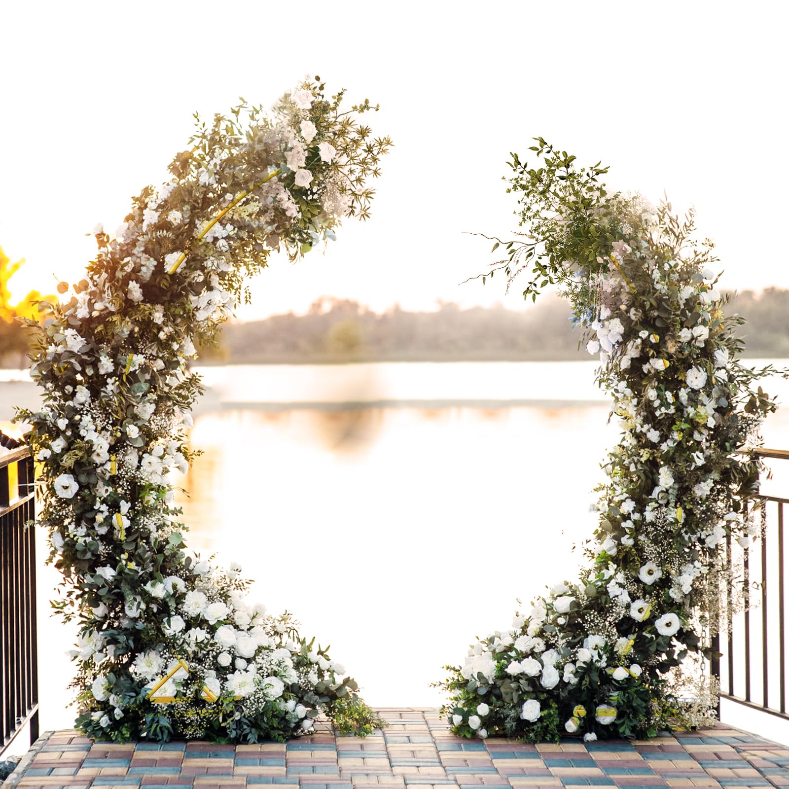 ZpigToor two-piece set offers flexible heights and curves for varied backdrops