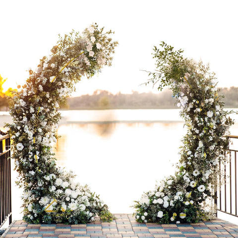 ZpigToor two-piece set offers flexible heights and curves for varied backdrops