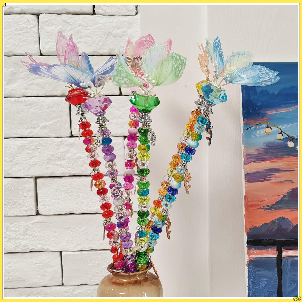 ZSlactp crystal diamonds illustrate bright bead accents on stakes.