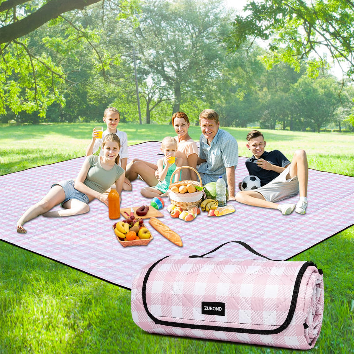 ZUBOND picnic blanket plaid top offers a soft, inviting surface for family picnics.