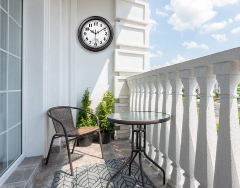 zyzamay pool-deck clock keeps time while lounging near water.