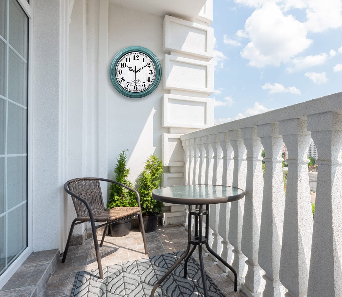 zyzamay waterproof clock suitable for poolside and bathroom environments